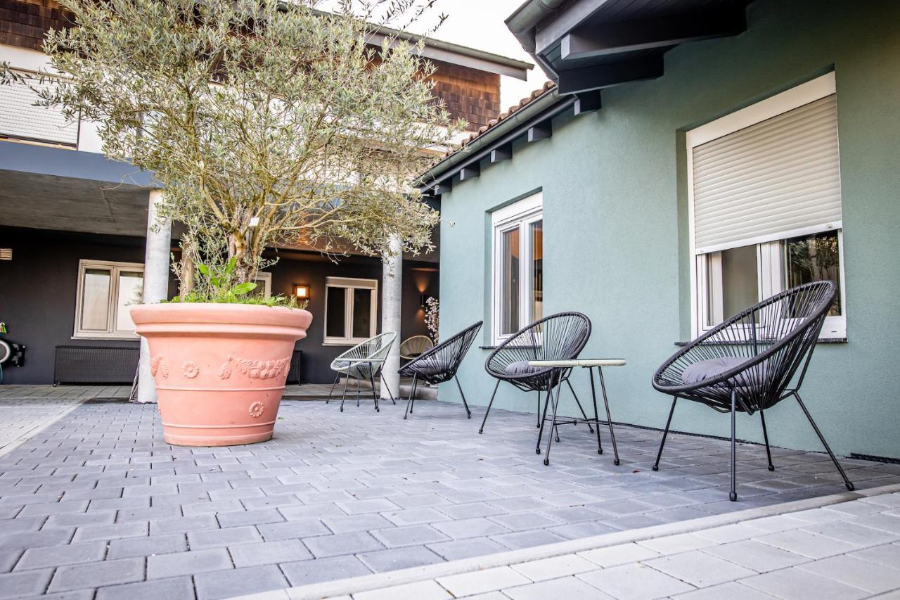Ferienwohnung Bodenseesuite In Friedrichshafen Exterior photo